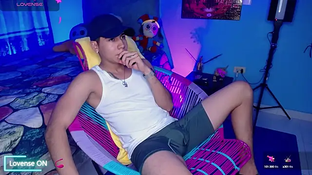 Snapshot of mexican_cum chatting on September 2025 03:08:01 AM mexican cum online show from September 2025 03:08:01 AM