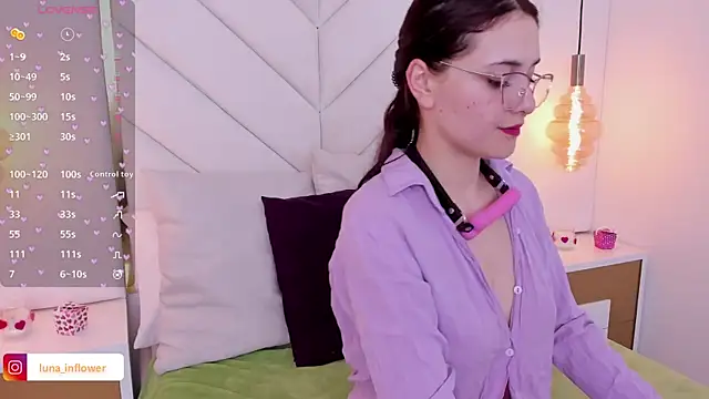 Snapshot of Flor_delunaa chatting on February 2025 12:37:02 PM Flor delunaa online show from February 2025 12:37:02 PM