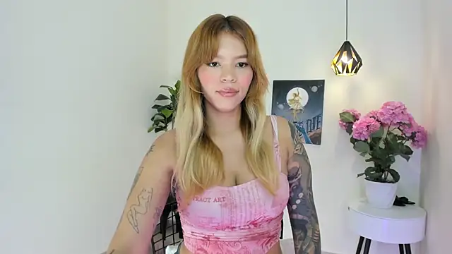 Adria ross online show from April 2026 12:29:02 PM