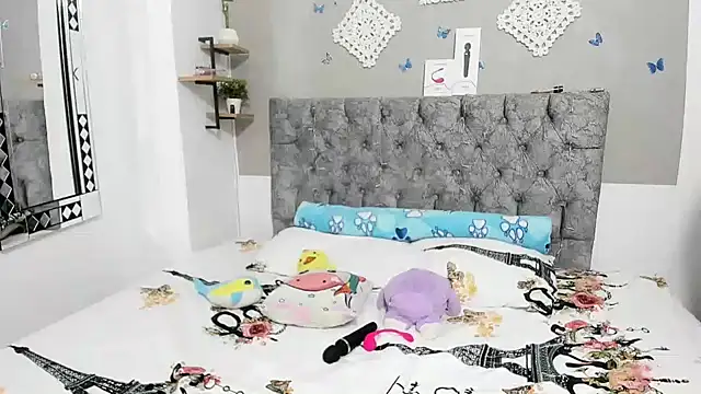 Alejandra evanss online show from December 2024 02:12:02 AM