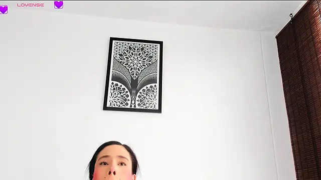 VeronicaTonu online show from May 2026 03:11:01 PM