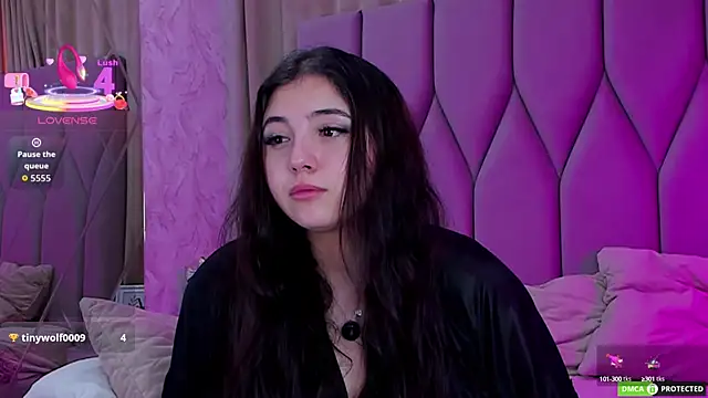 Snapshot of JennyFerguson chatting on September 2025 07:03:02 AM JennyFerguson online show from September 2025 07:03:02 AM