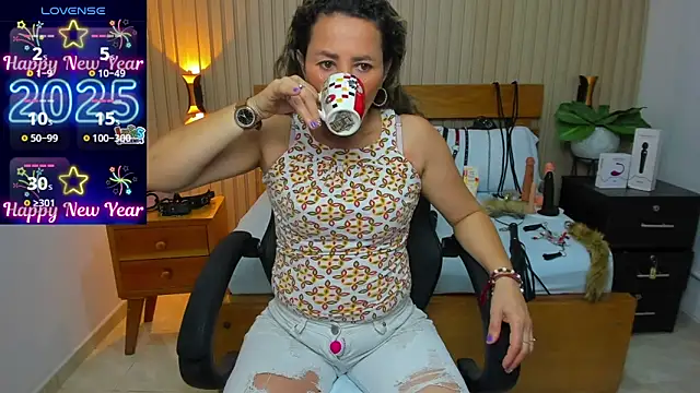 Snapshot of luciana_ballesteros_ chatting on January 2025 12:24:01 PM luciana ballesteros online show from January 2025 12:24:01 PM