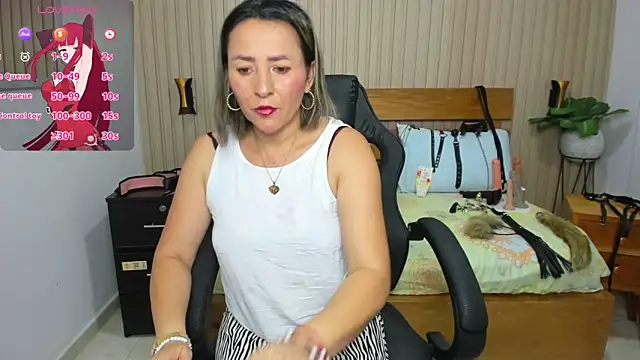 Snapshot of luciana_ballesteros_ chatting on February 2025 12:37:02 PM luciana ballesteros online show from February 2025 12:37:02 PM