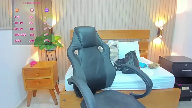 Snapshot of luciana_ballesteros_ chatting on March 2025 12:09:01 PM luciana ballesteros online show from March 2025 12:09:01 PM