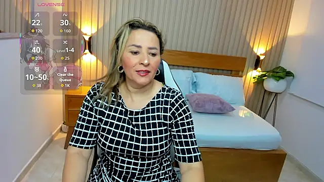 Snapshot of luciana_ballesteros_ chatting on May 2026 12:14:02 PM luciana ballesteros online show from May 2026 12:14:02 PM