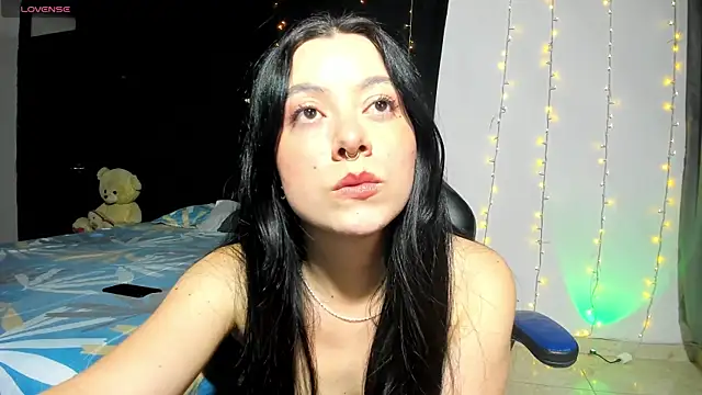 ethan chloeee online show from July 2026 04:04:02 AM