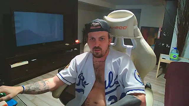 Snapshot of Tremblay_Simard chatting on December 2025 02:10:02 AM Tremblay Simard online show from December 2025 02:10:02 AM