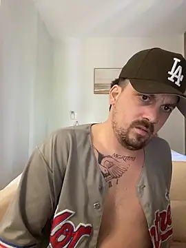 Snapshot of Tremblay_Simard chatting on March 2026 04:28:02 AM Tremblay Simard online show from March 2026 04:28:02 AM