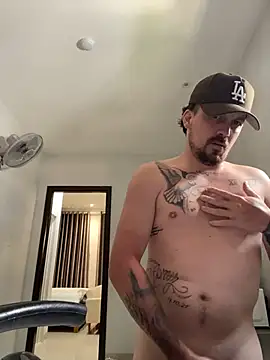 Snapshot of Tremblay_Simard chatting on March 2026 05:40:02 AM Tremblay Simard online show from March 2026 05:40:02 AM