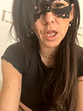 EmySkinny85 online show from January 2026 07:45:02 AM