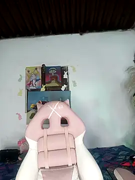 lovely kitt online show from April 2026 03:24:01 AM