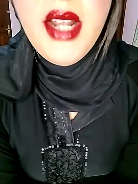 Snapshot of Rawya-34 chatting on December 2024 10:17:01 PM Rawya-34 online show from December 2024 10:17:01 PM