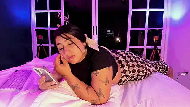 sabrinamilani online show from February 2025 09:43:01 AM