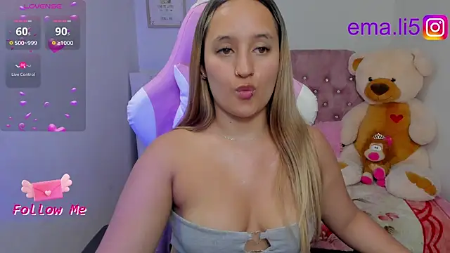 Snapshot of ema_tayy chatting on February 2025 07:48:02 AM ema tayy online show from February 2025 07:48:02 AM