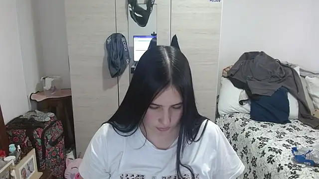 Naomi D online show from April 2026 10:00:02 PM