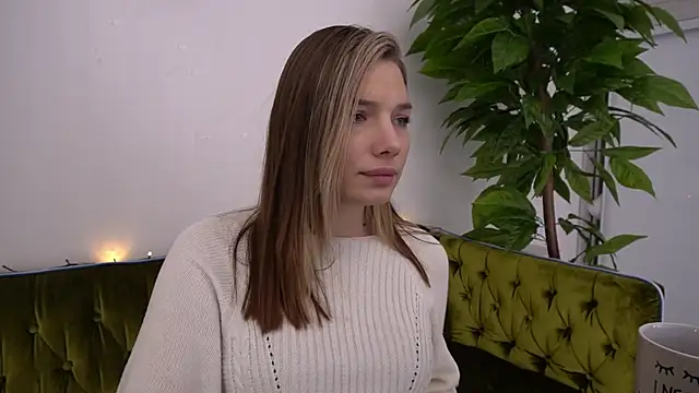 IceDanielles online show from January 2025 05:12:02 PM