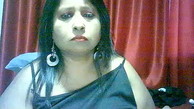 Snapshot of raniofsex02 chatting on February 2025 04:28:02 AM raniofsex02 online show from February 2025 04:28:02 AM