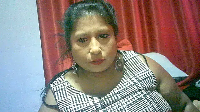 Snapshot of raniofsex02 chatting on February 2025 03:08:01 PM raniofsex02 online show from February 2025 03:08:01 PM