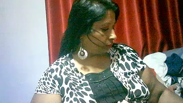 Snapshot of raniofsex02 chatting on February 2025 05:57:02 PM raniofsex02 online show from February 2025 05:57:02 PM