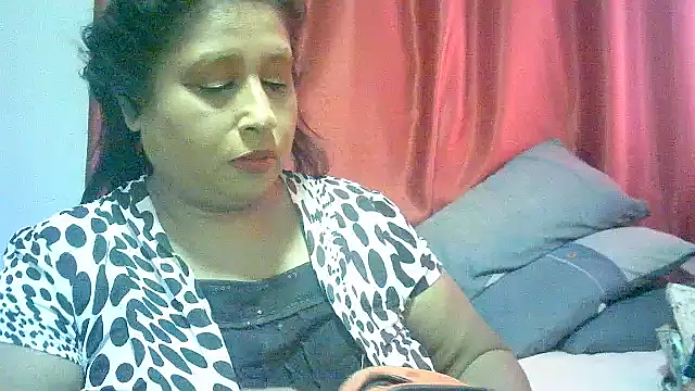 Snapshot of raniofsex02 chatting on February 2025 10:06:02 AM raniofsex02 online show from February 2025 10:06:02 AM