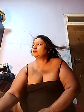 Snapshot of raniofsex02 chatting on March 2025 07:23:02 PM raniofsex02 online show from March 2025 07:23:02 PM