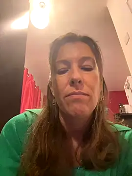 Lwhite1 online show from October 2025 04:42:02 PM