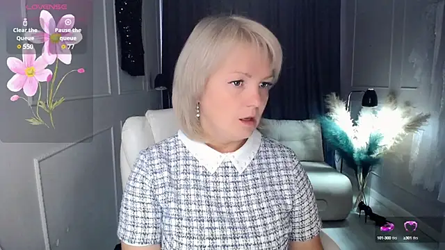 Juarnea online show from September 2025 09:09:01 AM