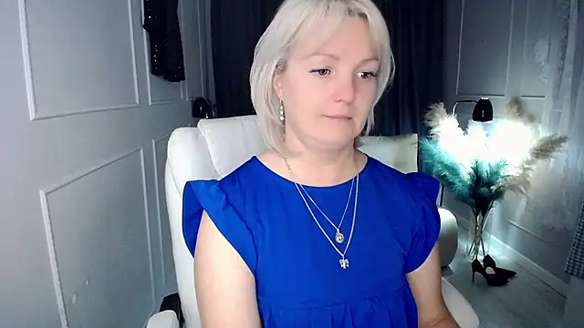 Juarnea online show from November 2025 10:06:01 AM