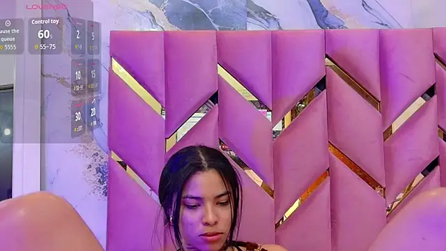 Snapshot of littleebonny chatting on March 2026 08:01:01 PM littleebonny online show from March 2026 08:01:01 PM