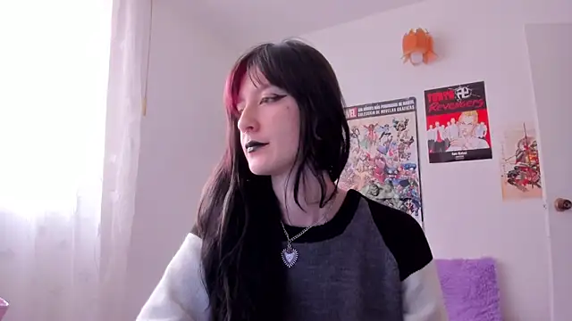 Snapshot of sunshine_girl9 chatting on December 2024 08:27:02 PM sunshine girl9 online show from December 2024 08:27:02 PM