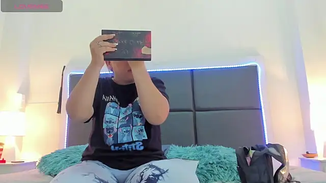 Aslhyn Gomez online show from September 2025 06:08:02 PM