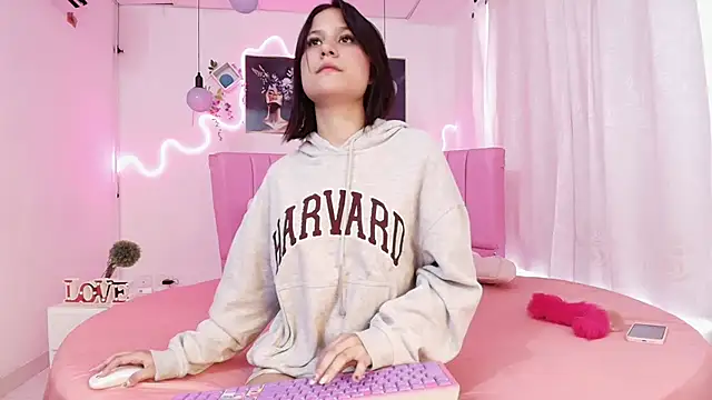 Snapshot of Azul_horney chatting on February 2025 08:34:01 PM Azul horney online show from February 2025 08:34:01 PM