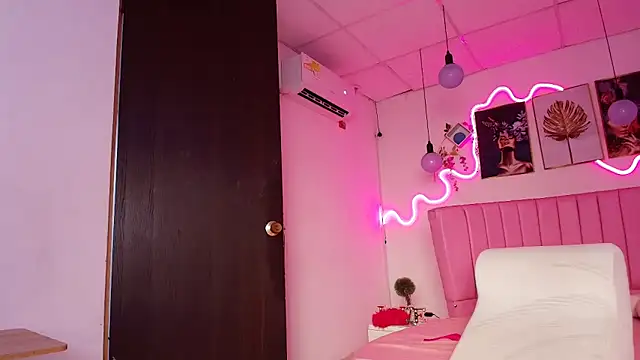 Snapshot of Azul_horney chatting on February 2025 11:26:01 PM Azul horney online show from February 2025 11:26:01 PM