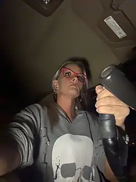 Snapshot of vixendoll87 chatting on November 2025 12:16:02 AM vixendoll87 online show from November 2025 12:16:02 AM