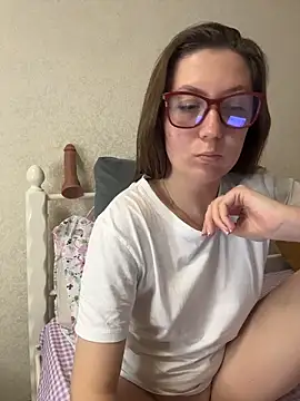 BeatriceTender online show from April 2026 06:06:01 PM