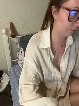 BeatriceTender online show from May 2026 08:17:01 PM
