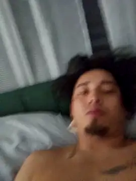 Snapshot of Warlock19975 chatting on January 2026 03:28:02 PM Warlock19975 online show from January 2026 03:28:02 PM