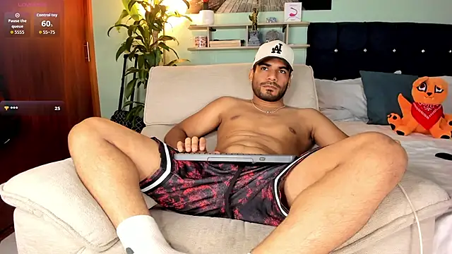 Neganhot  online show from May 2026 12:05:01 AM