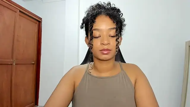 avellanatammy online show from February 2026 01:57:02 AM