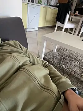 Snapshot of cateodo chatting on October 2025 12:00:02 PM cateodo online show from October 2025 12:00:02 PM