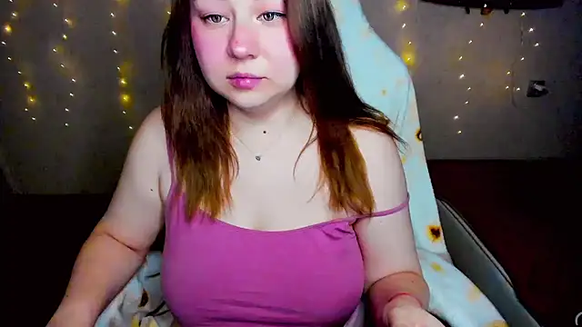 Milafoxxxy online show from April 2026 08:35:02 PM