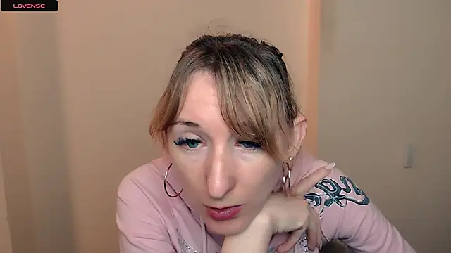 AmandaSell online show from September 2025 07:43:01 AM