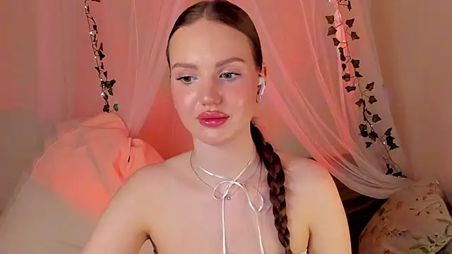 MishkaMe online show from January 2025 06:25:01 PM