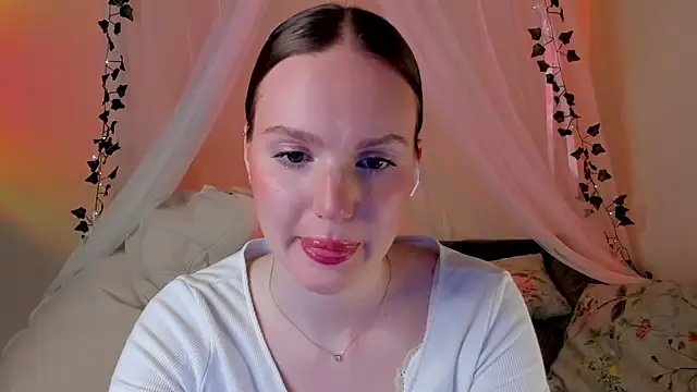 MishkaMe online show from February 2025 06:22:01 PM