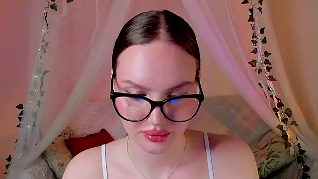 MishkaMe online show from March 2025 04:56:02 PM