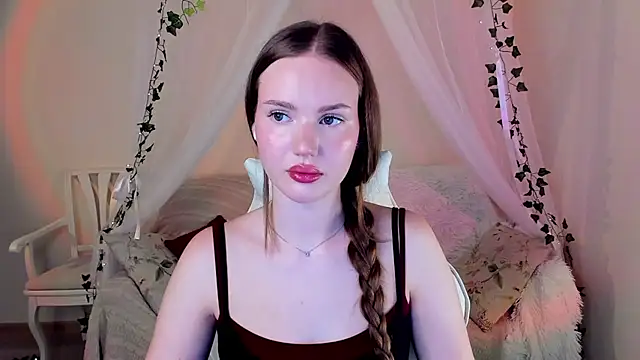 MishkaMe online show from September 2025 01:35:02 PM