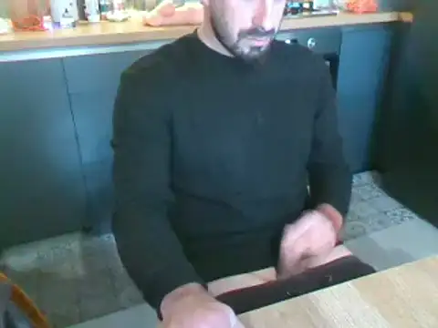 giorgakaci69 online show from December 2024 11:01:01 AM