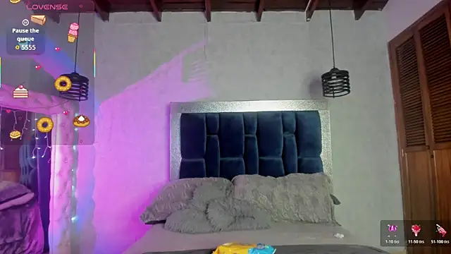 Snapshot of Taiissa_ chatting on December 2025 08:26:01 PM Taiissa online show from December 2025 08:26:01 PM