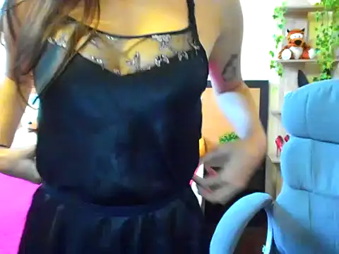 Moon-liza online show from December 2024 10:17:02 AM